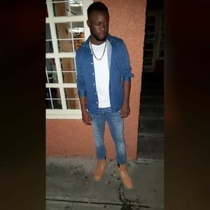 Meet your Posher, Romario